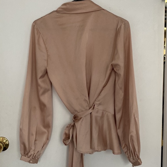 Nude/champagne Satin top, size 6 - Picture 6 of 11
